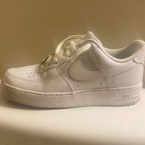 Mens Nike Air Force One Low. Size 10